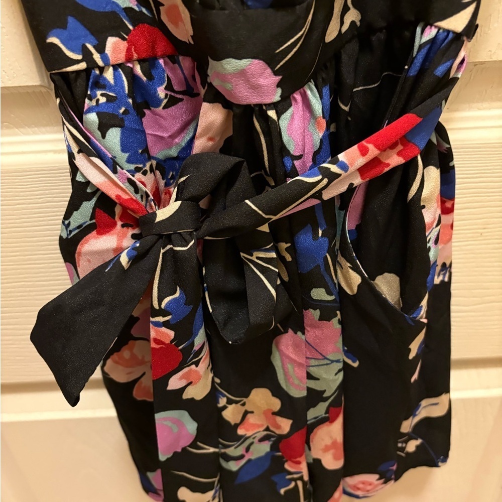 Yumi Kim Floral Black Tie Waist Romper w/ Pockets Sz S - Picture 10 of 16